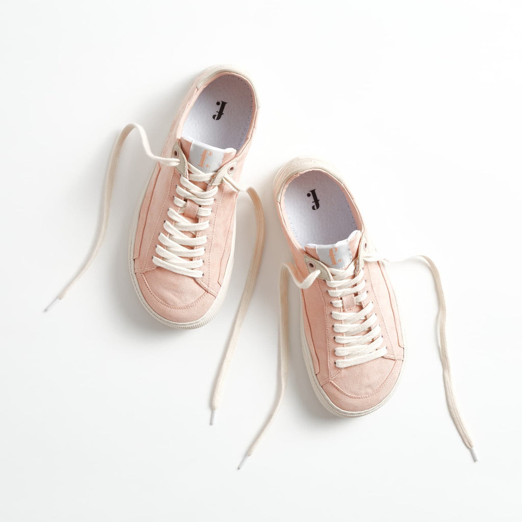 Minimalist shoes - Peach Rose - Sky view