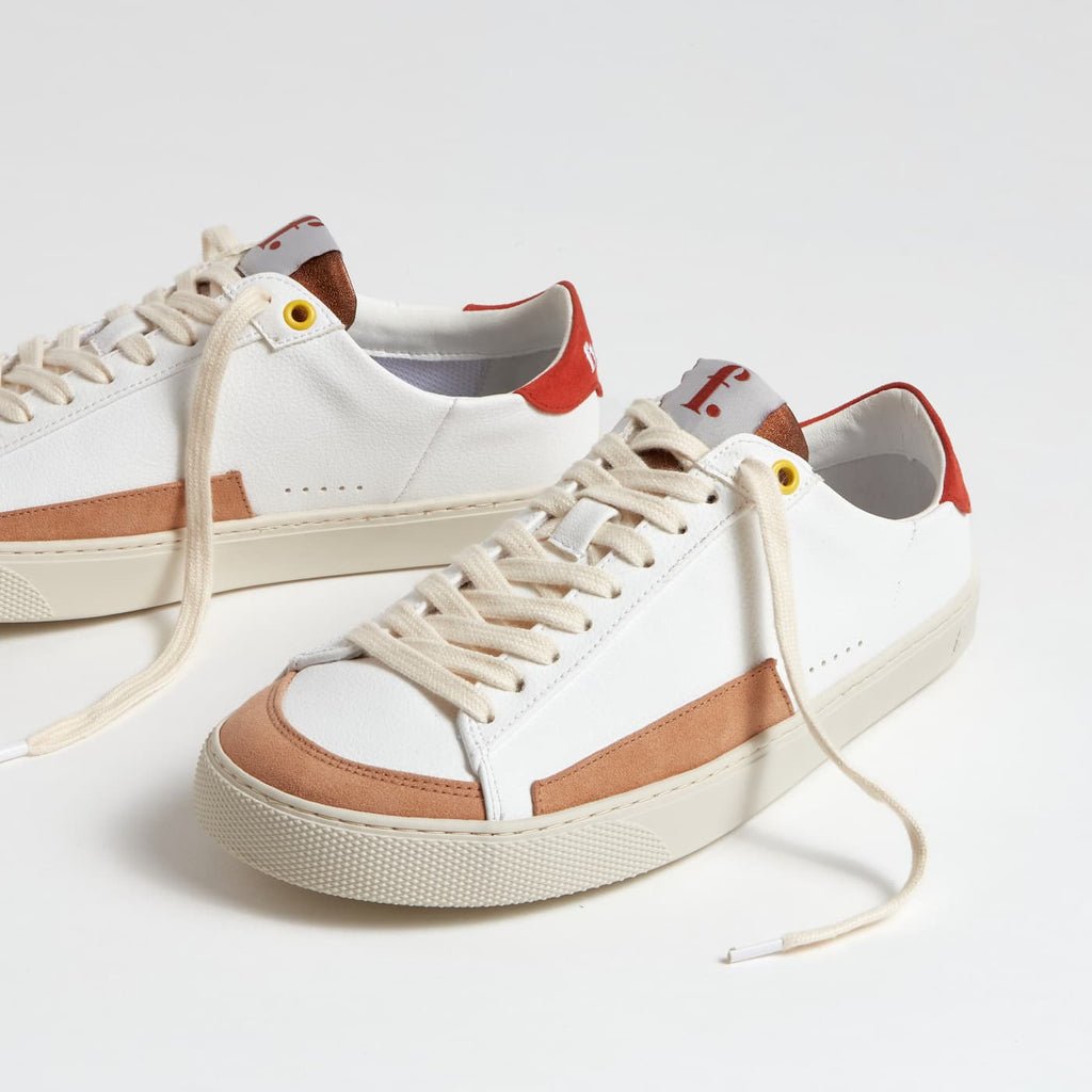 Minimalist sneakers Peach Carmine - Side view