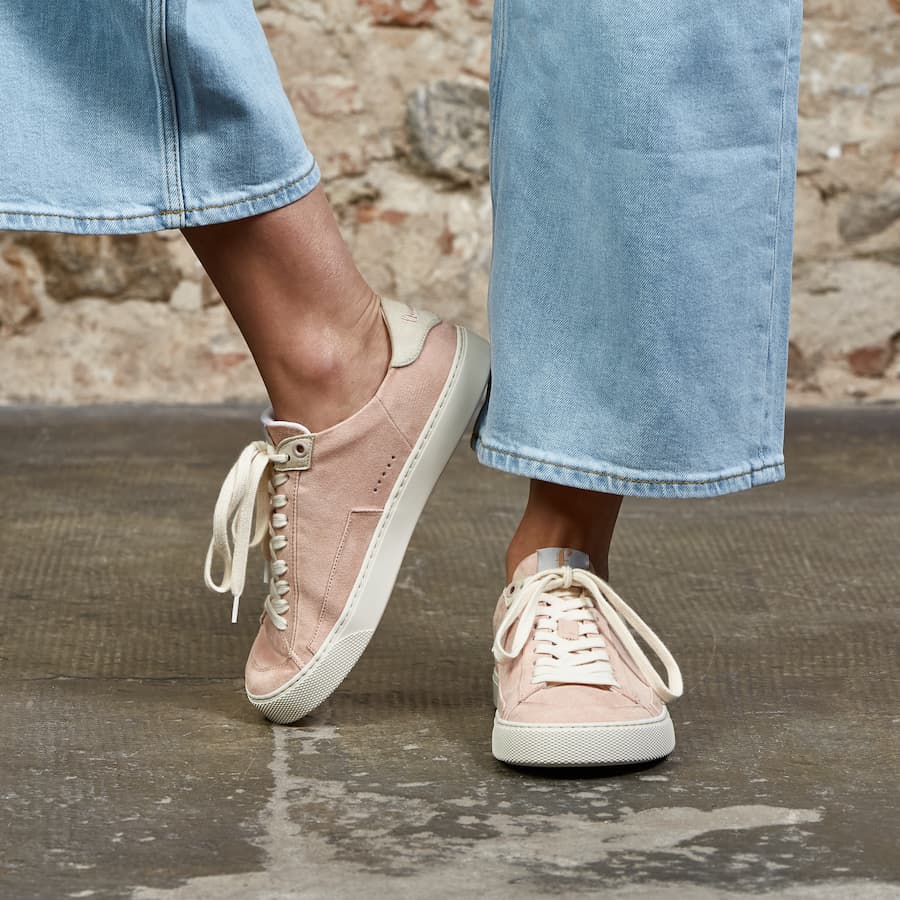 Minimalist shoes - Peach Rose - worn