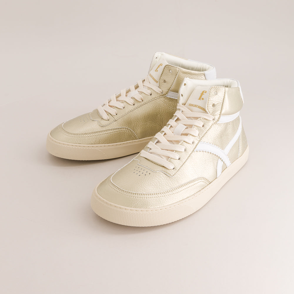 Barefoot mid-ankle sneakers
