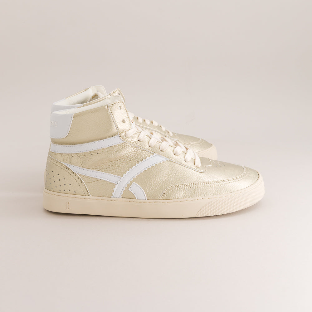 Barefoot mid-ankle sneakers