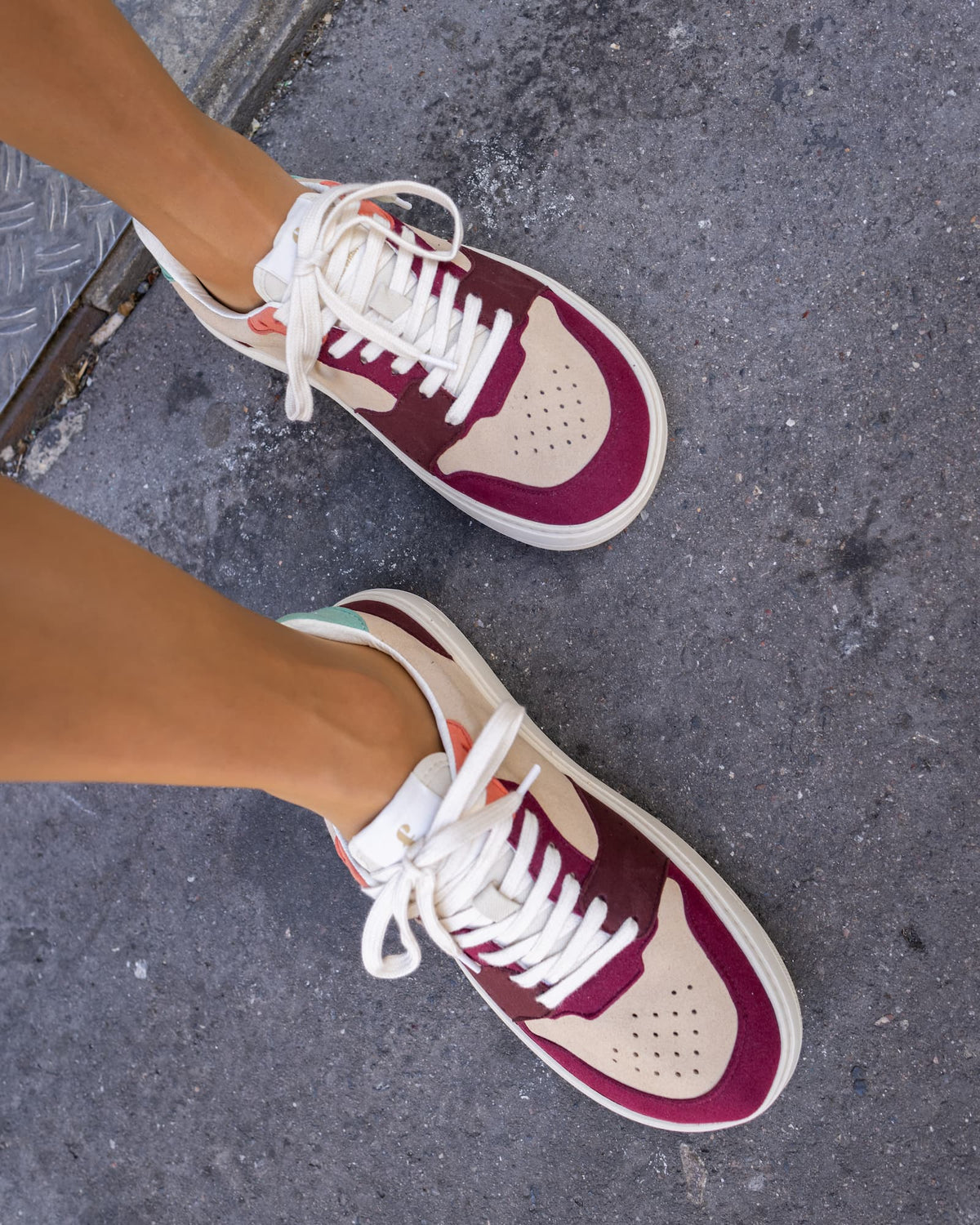 Multicolor barefoot sneakers