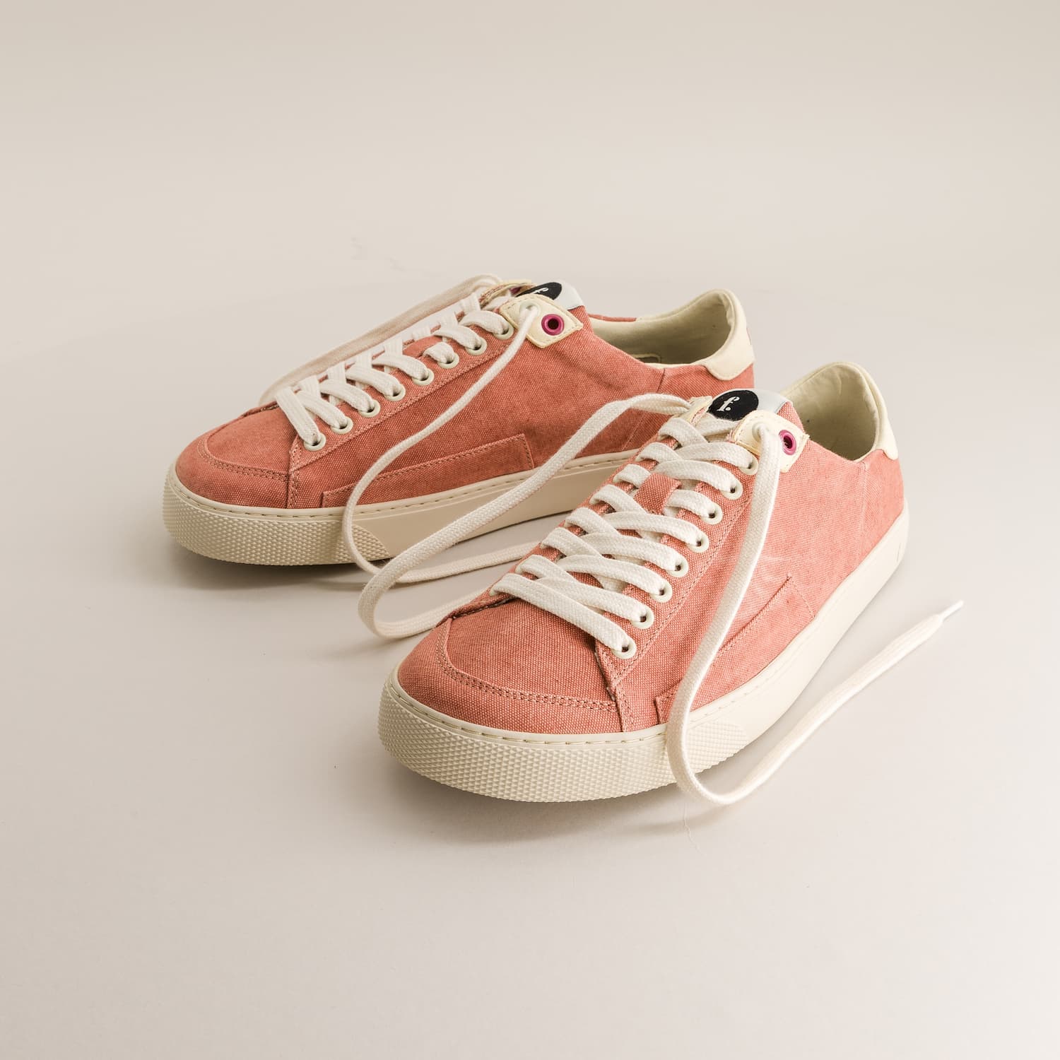 Barefoot sneakers - Peach Arcilla Canvas - front view